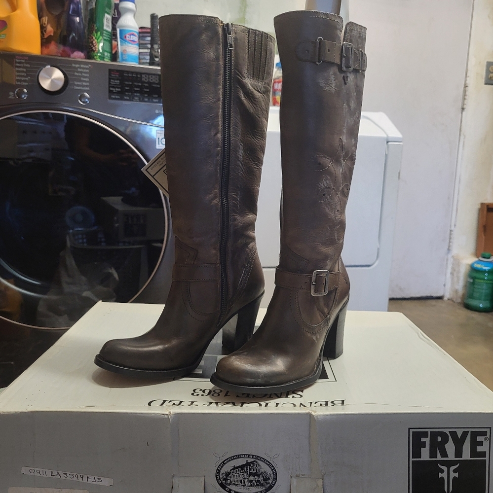 Frye Ankle High boots
